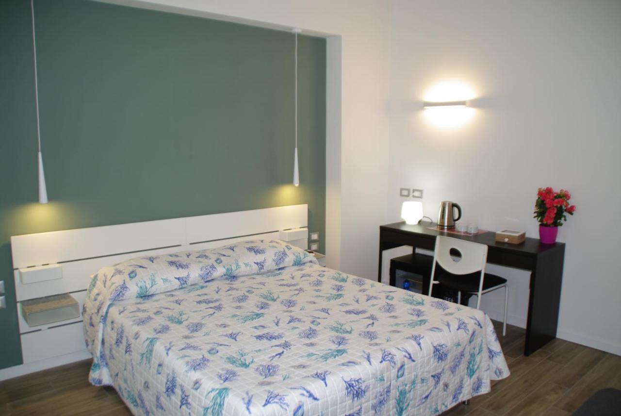 Travel House Hotel La Spezia Bagian luar foto